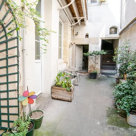 Ravissant T2 Place Plumereau * Tours